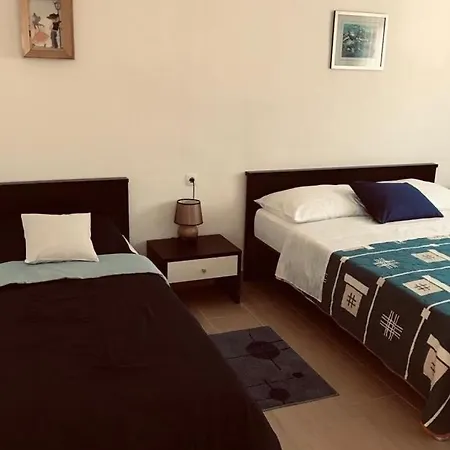 דירה Secluded - 23773
