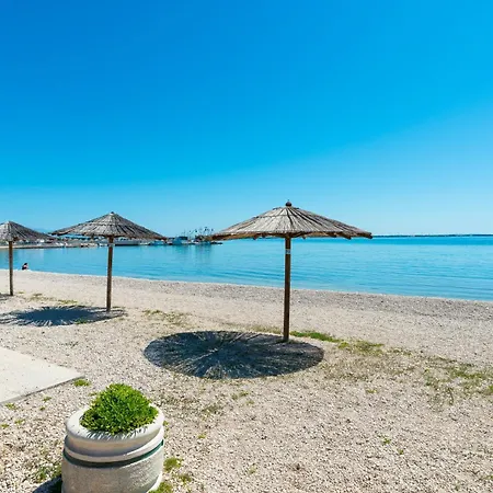 Secluded - 23773 Apartman