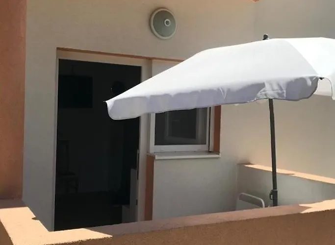 Apartman Secluded - 23773 *